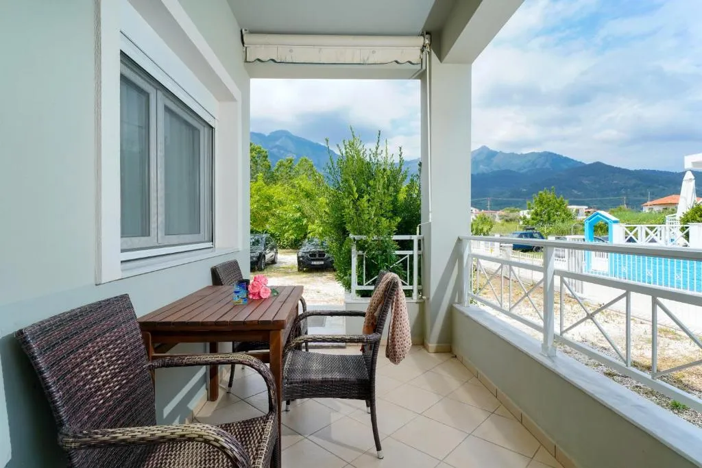 Tiara Holidays - Endless Blue Sea Resort - Standard Triple Studio - balcony